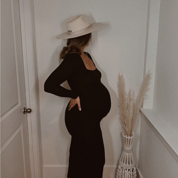 Meet your Posher, Megan - Picture 4 of 4